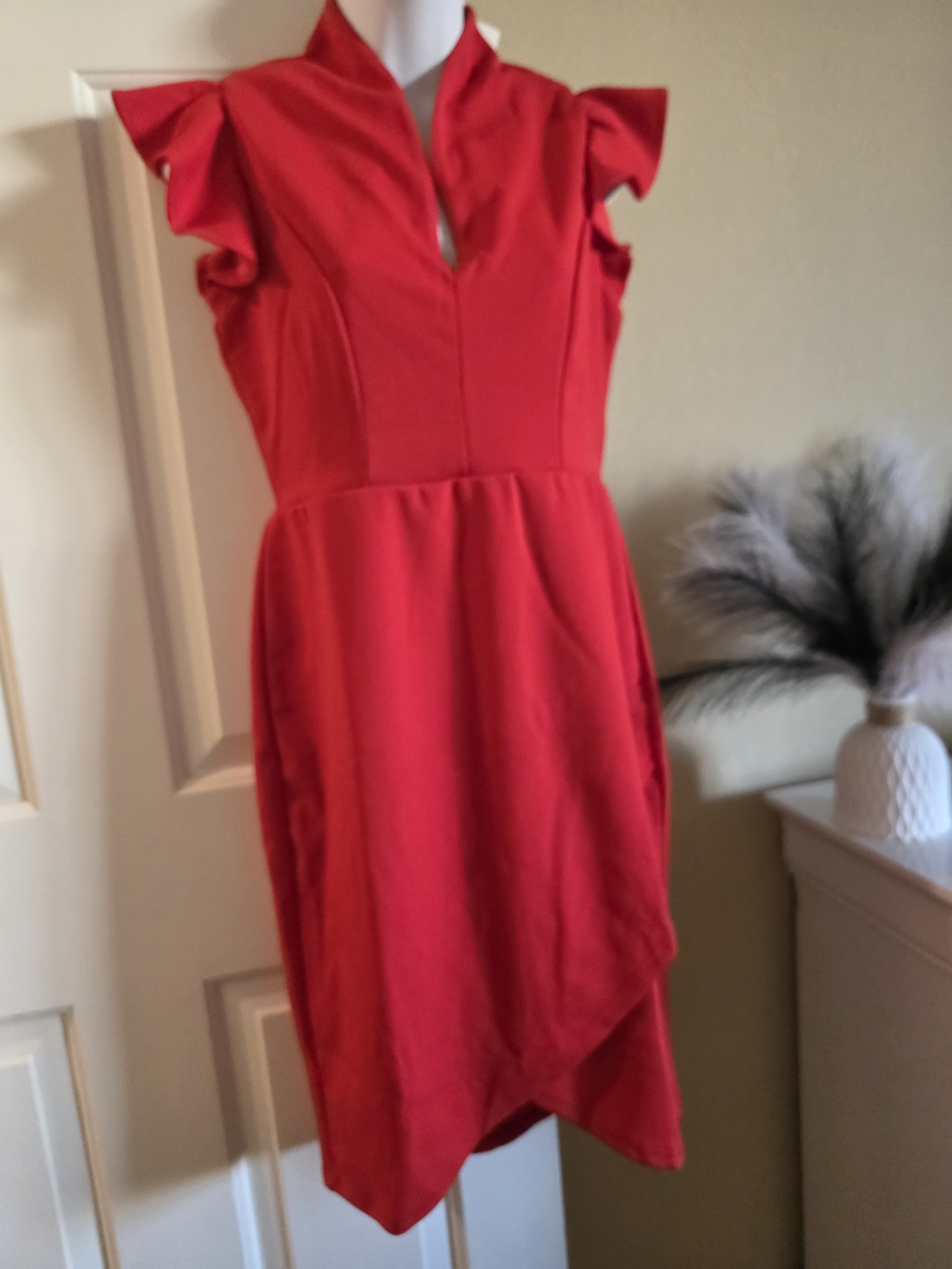 Women's Red High-Low Ruffle Sleeve Dress